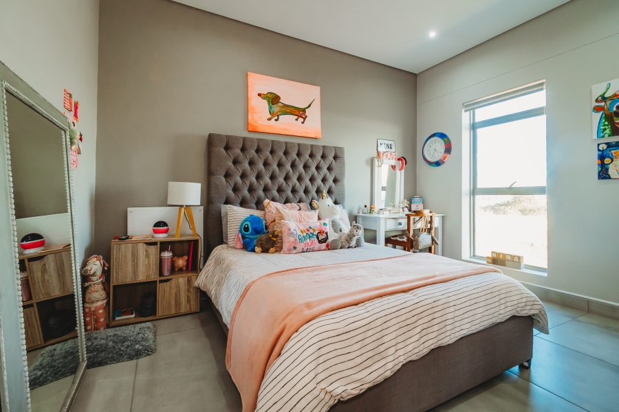 5 Bedroom Property for Sale in Kingswood Golf Estate Western Cape